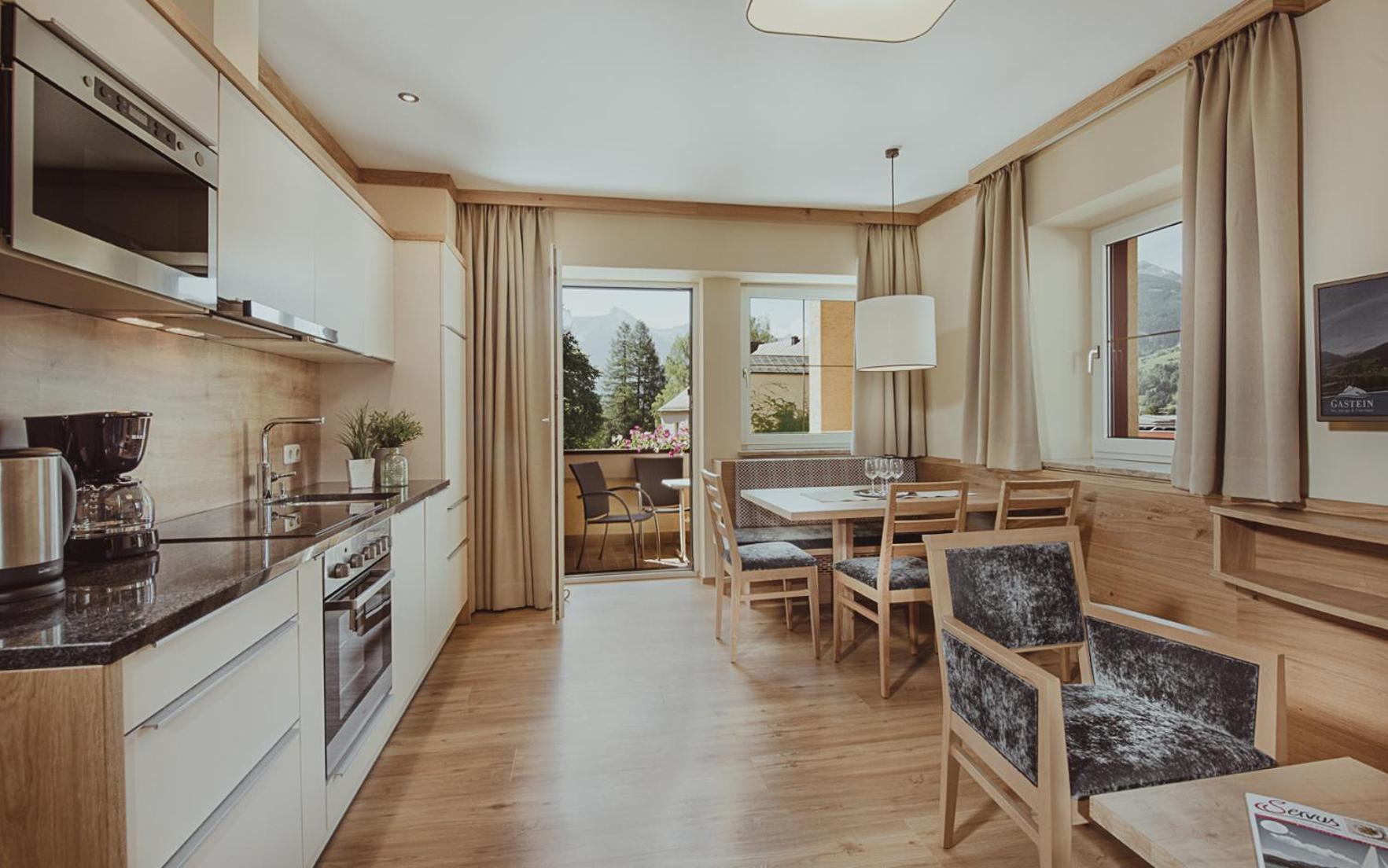 Appartement Hotel Panorama-Im Bademantel Direkt In Die Alpentherme 巴特霍夫加施泰因 外观 照片